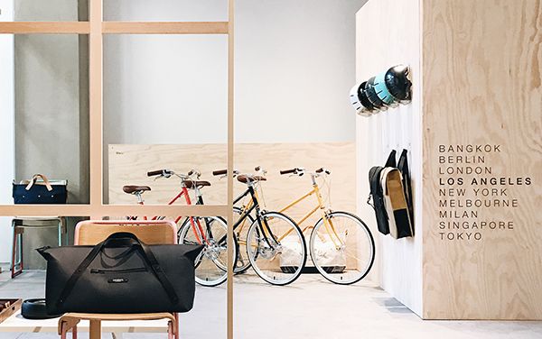 Our permanent Showroom in Los Angeles at ROW DTLA is in the works. Click here to learn on how to get a tokyobike in the meantime.